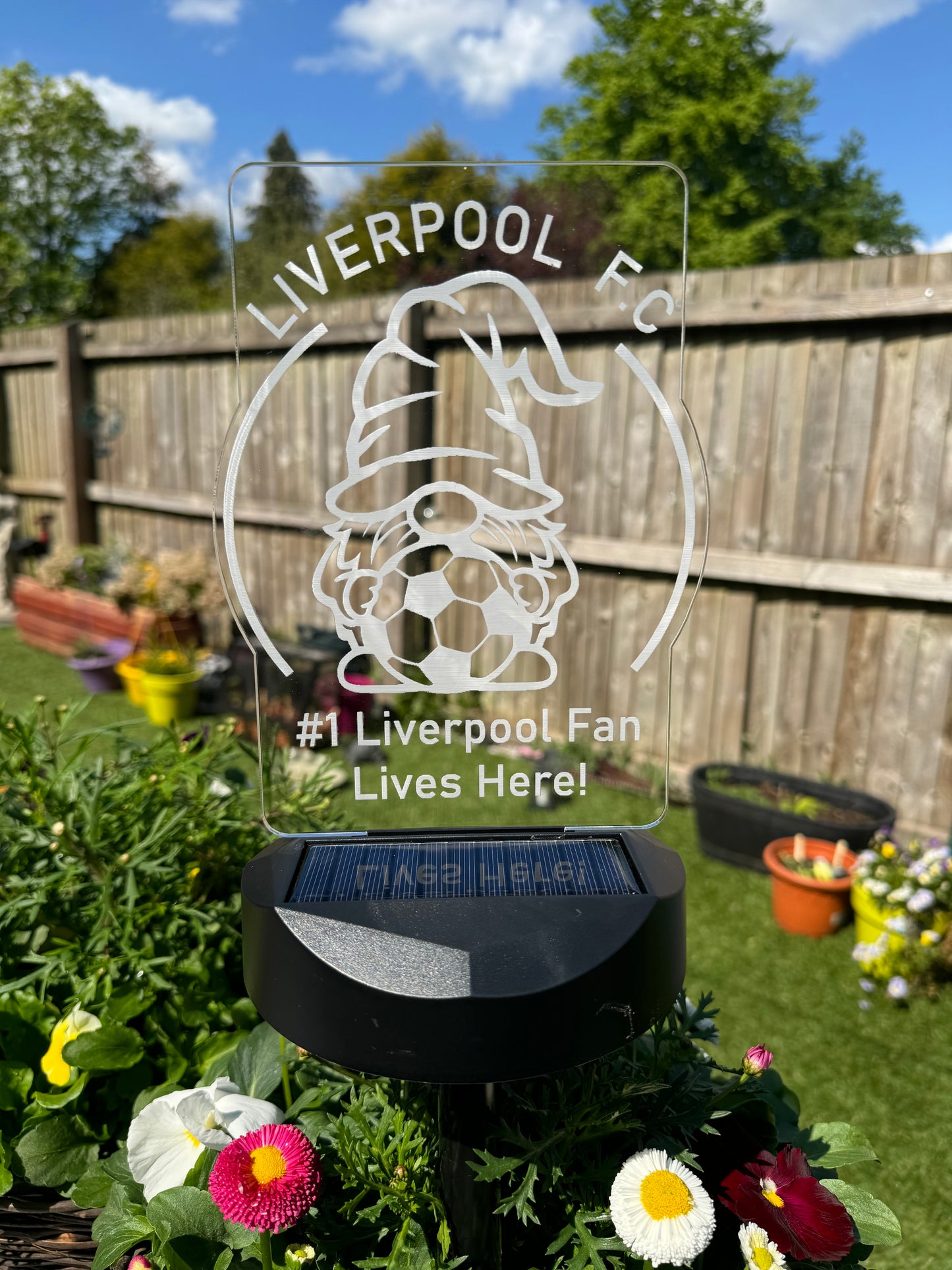 Liverpool FC Gift -  Garden Football Gift - Gnome Solar Light