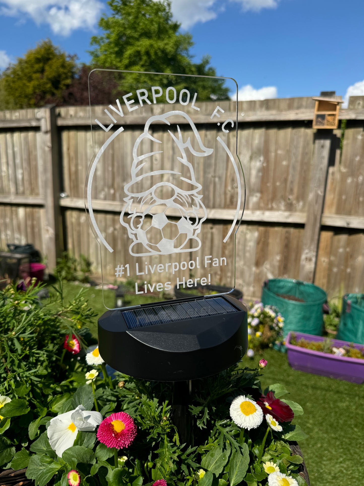 Liverpool FC Gift -  Garden Football Gift - Gnome Solar Light