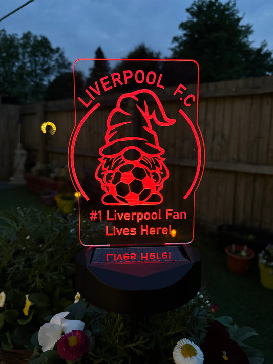 Liverpool FC Gift -  Garden Football Gift - Gnome Solar Light